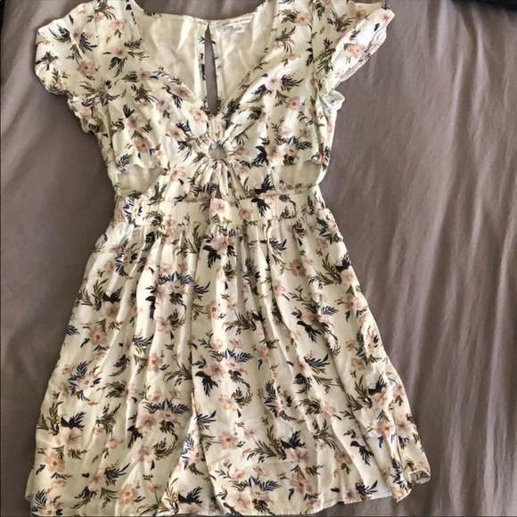 AE keyhole dress - Picture 4 of 10